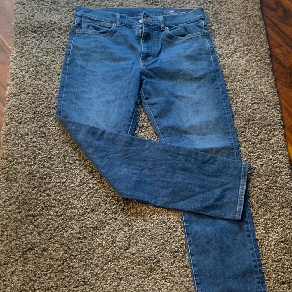 Vineyard Vines- never worn jeans!